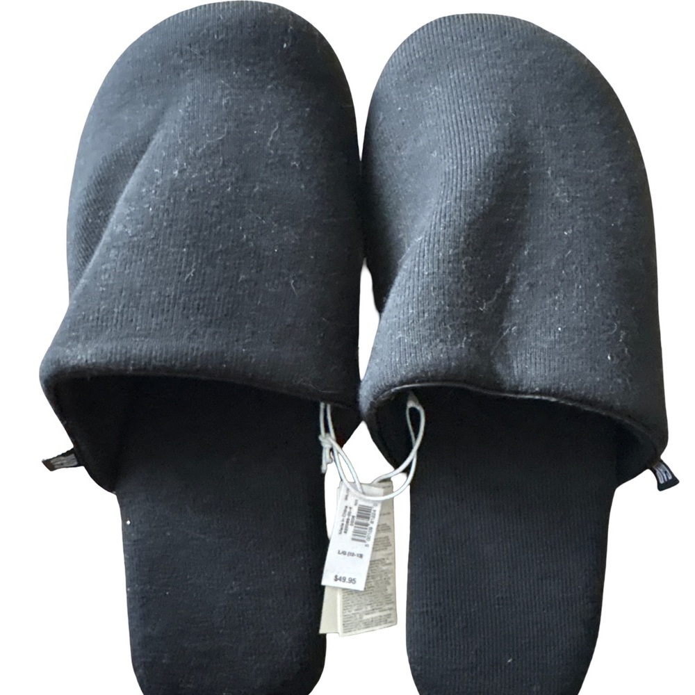 BNWT GAP Cozy Black Slippers - size L (12/13)